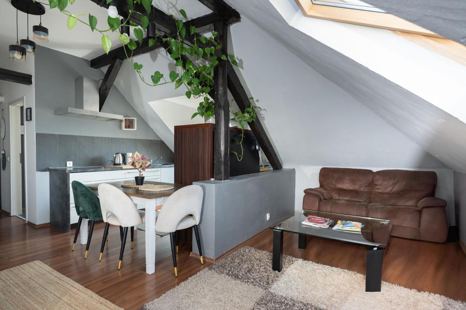 Stylische Privatzimmer An Der Mosel โคเบลนซ์ ภายนอก รูปภาพ